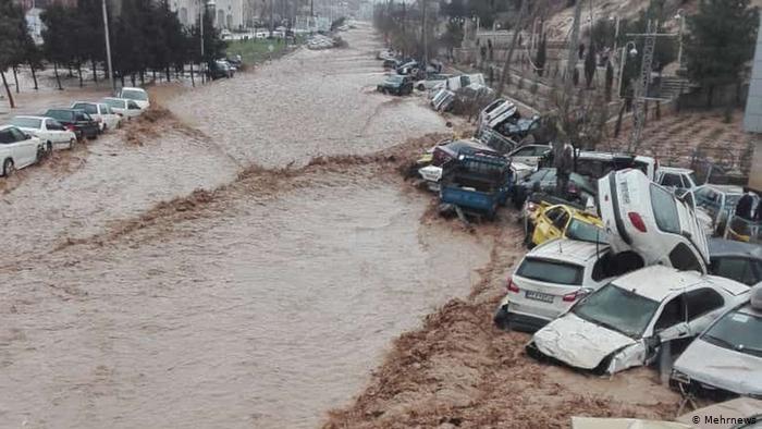 دلیل سیل شیراز اعلام شد | نباید به حریم رودخانه‌ها تجاوز شود