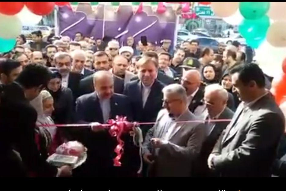 افتتاح سالن چند منظوره تختی لاهیجان با حضور وزیر ورزش و استاندار گیلان