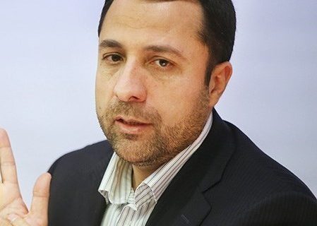 علی صالح آبادی رئیس کل بانک مرکزی شد.