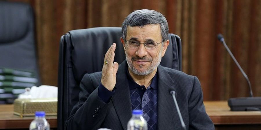 چرا احمدی نژاد در دیدار کارگزاران نظام با رهبری حضور نداشت؟
