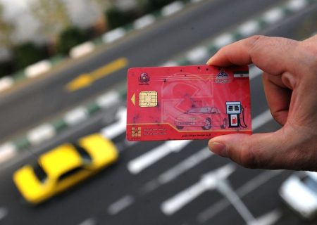 سه‌نرخی شدن بنزین به تعویق افتاد