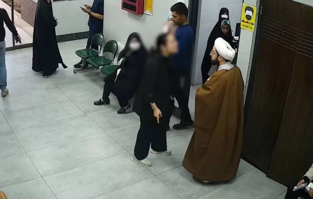 کیهان: آن زن هتاک در درمانگاه قم، سلیطه بود / آن طلبه در فیلم با ژست عکس گرفتن می‌خواست امر به معروف کند