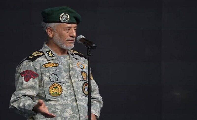 دشمن نمی‌تواند مقابل جوانان باانگیزه ایران ایستادگی کند