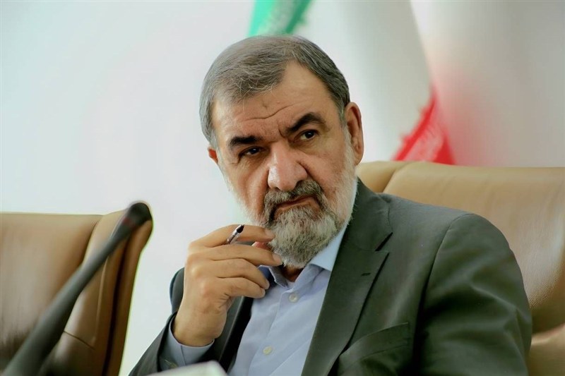 اشراف رهبر معظم انقلاب بر مسائل، عامل سرافرازی ایران است