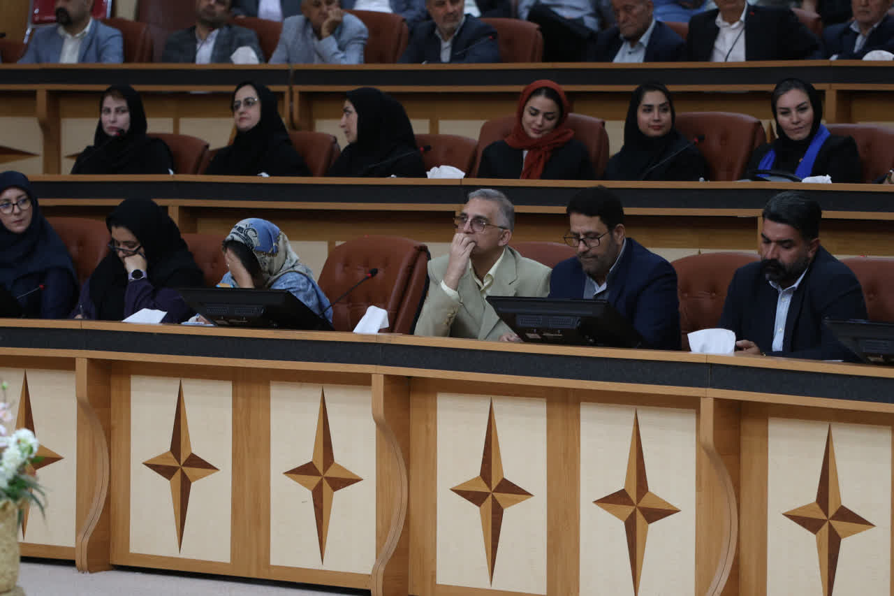 سفر رئیس‌جمهور در شهریور ماه به گیلان /صدای واحد گیلان، پشتوانه تحقق مطالبات استان از دولت است=عکس