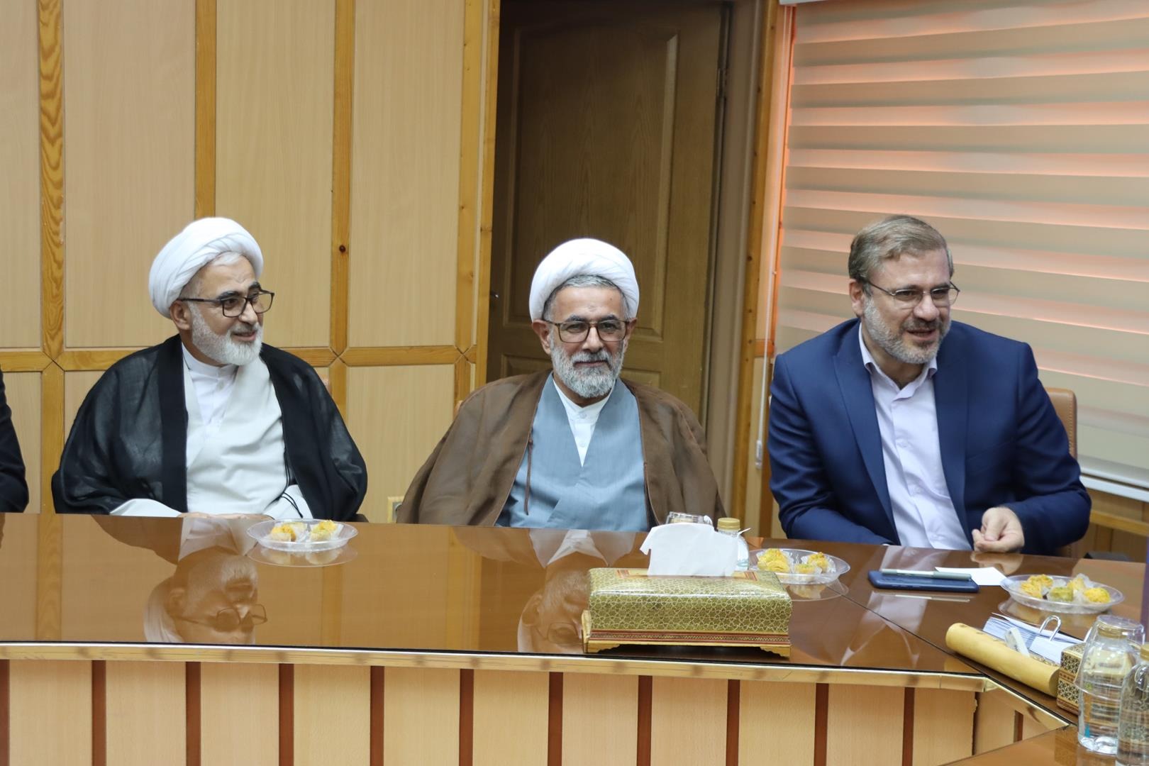 همه پای ایران؛ تأکید استاندار گیلان بر عبور از اختلافات در شرایط حساس