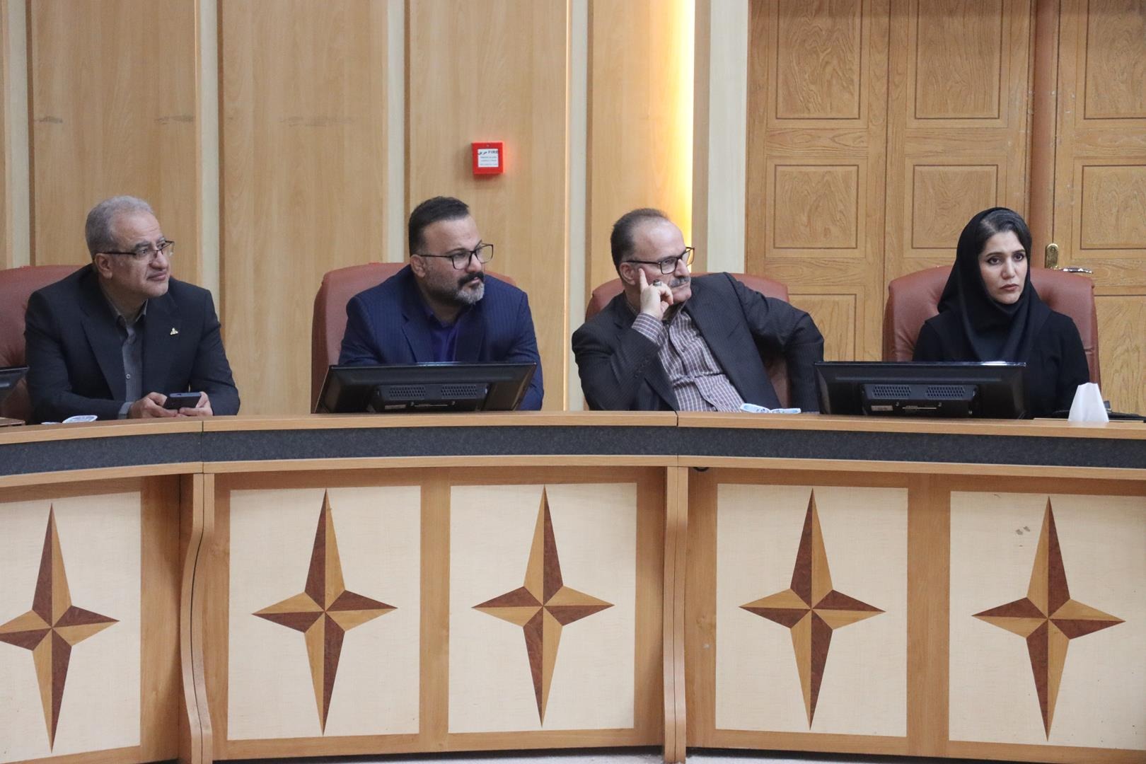 از تکمیل زیرساخت‌ها تا پیگیری تسهیلات؛ بازسازی بازار رشت زیر ذره‌بین استانداری