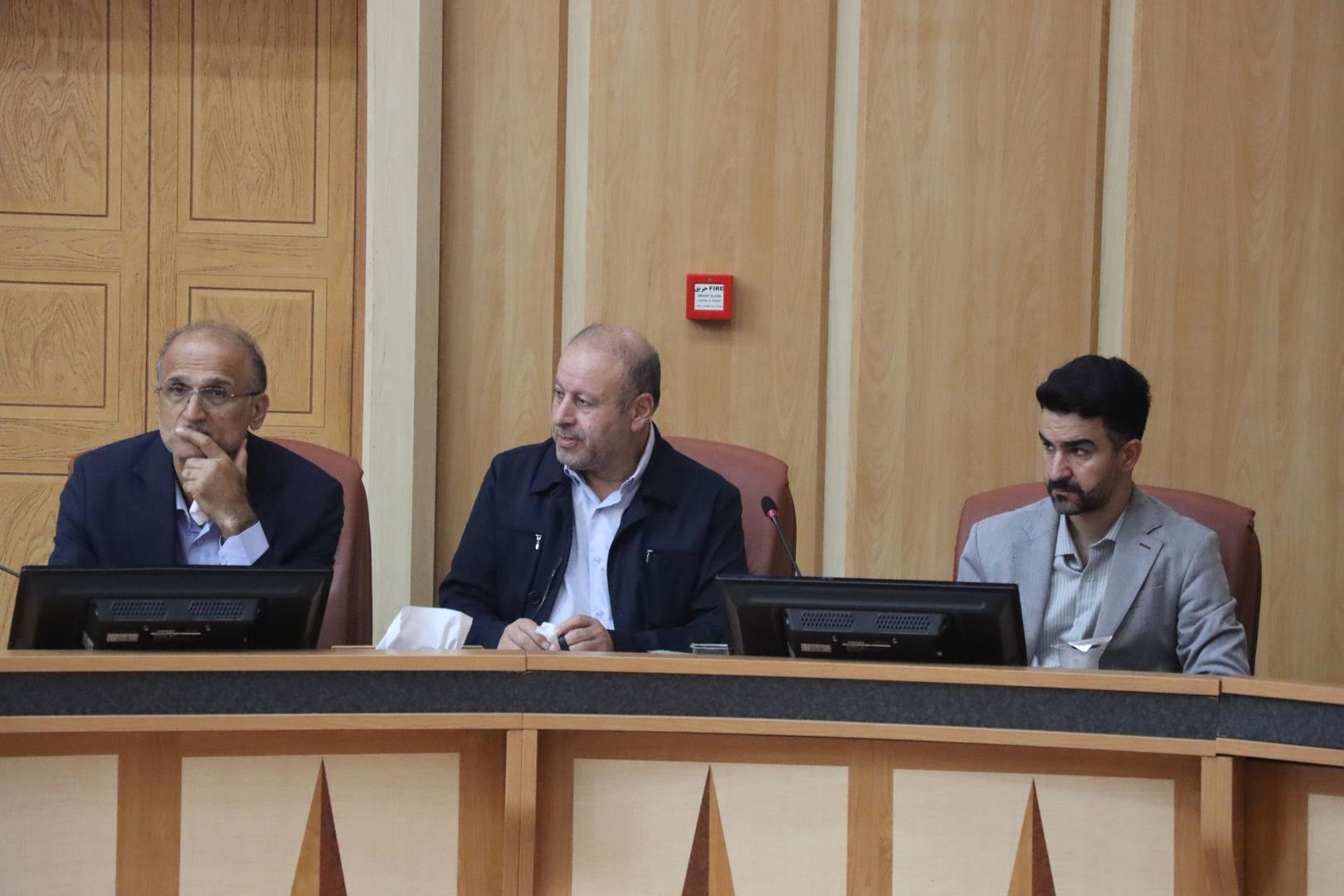 از تکمیل زیرساخت‌ها تا پیگیری تسهیلات؛ بازسازی بازار رشت زیر ذره‌بین استانداری