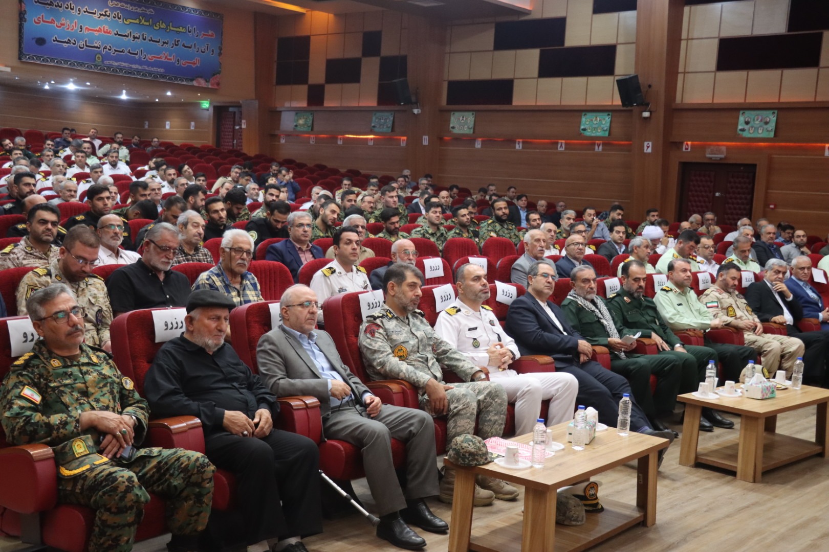 رمز عبور از پیچ تاریخی کشور، حفظ سرمایه اجتماعی و خدمت صادقانه است