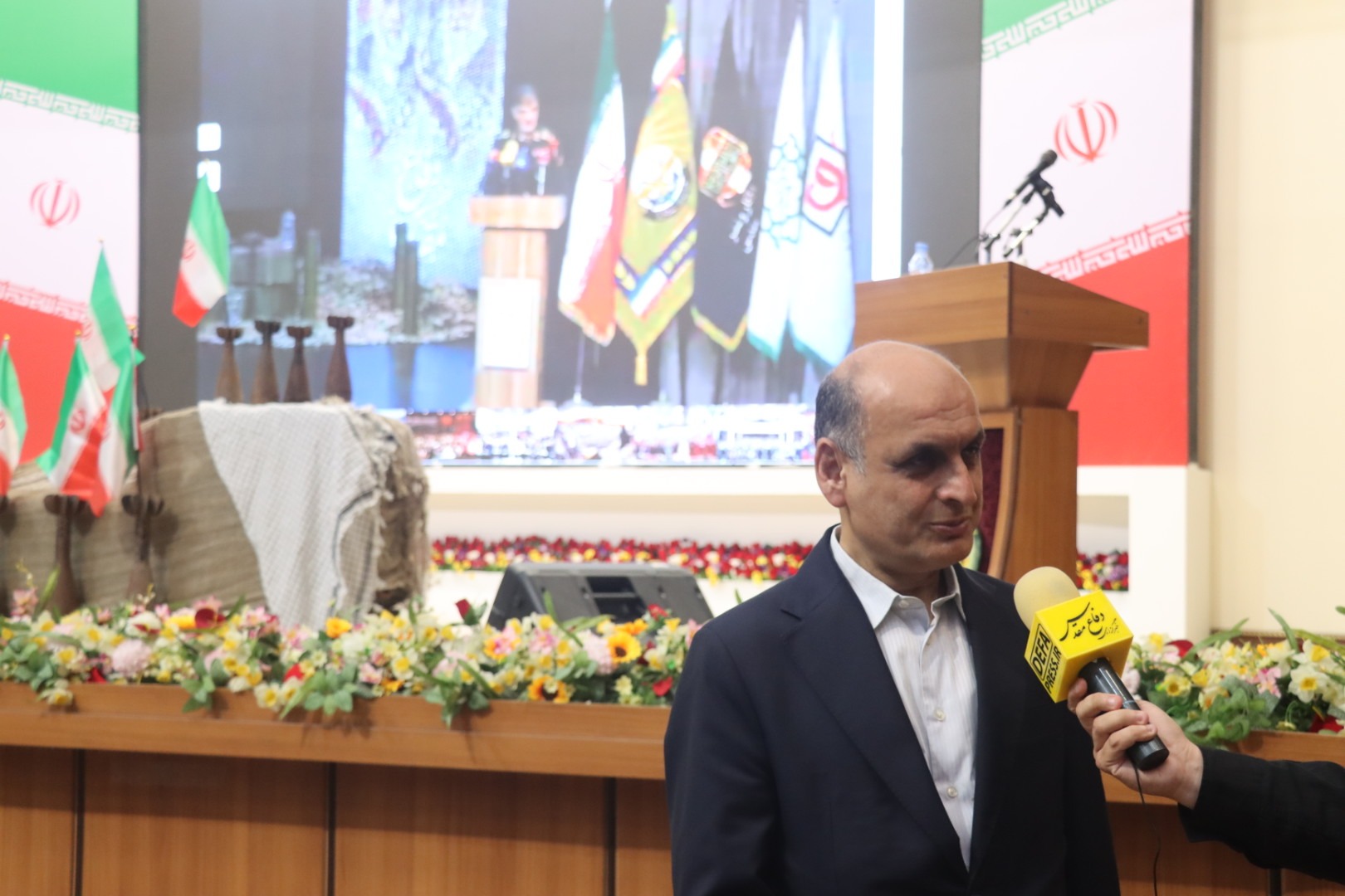 رمز عبور از پیچ تاریخی کشور، حفظ سرمایه اجتماعی و خدمت صادقانه است