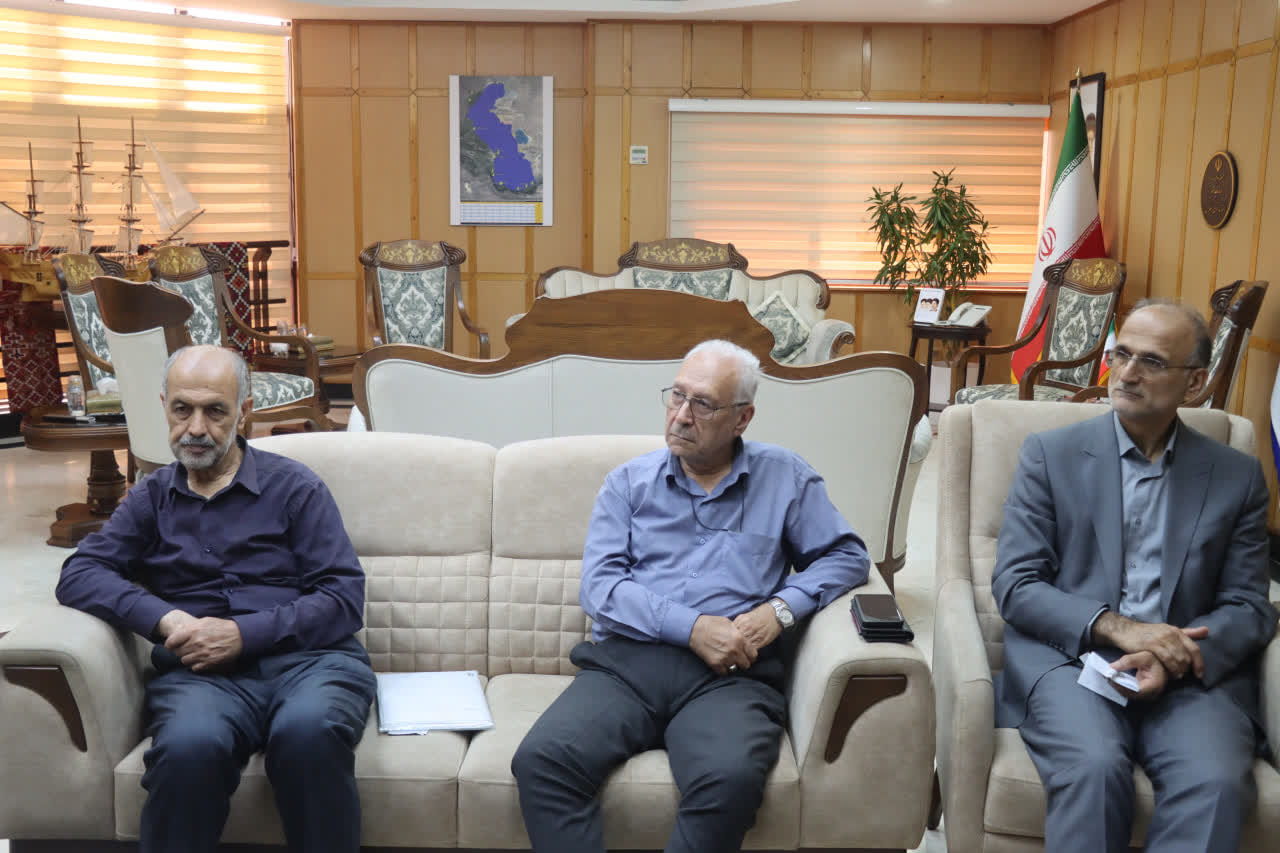 از دغدغه معیشت تا عدالت در خدمات؛ مطالبات بازنشستگان روی میز استاندار