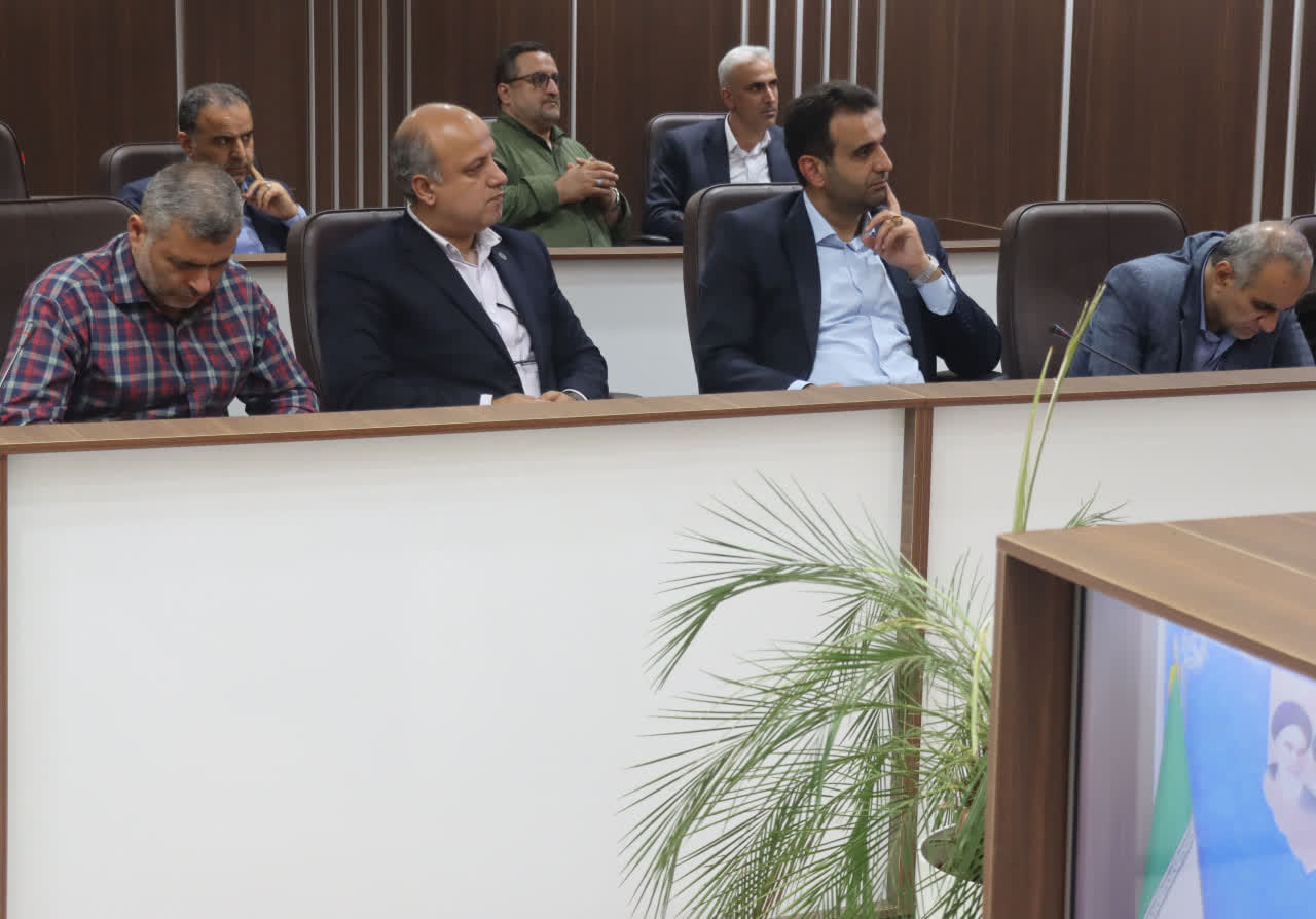 هیچ دانش‌آموزی نباید از فرصت برابر آموزشی محروم بماند