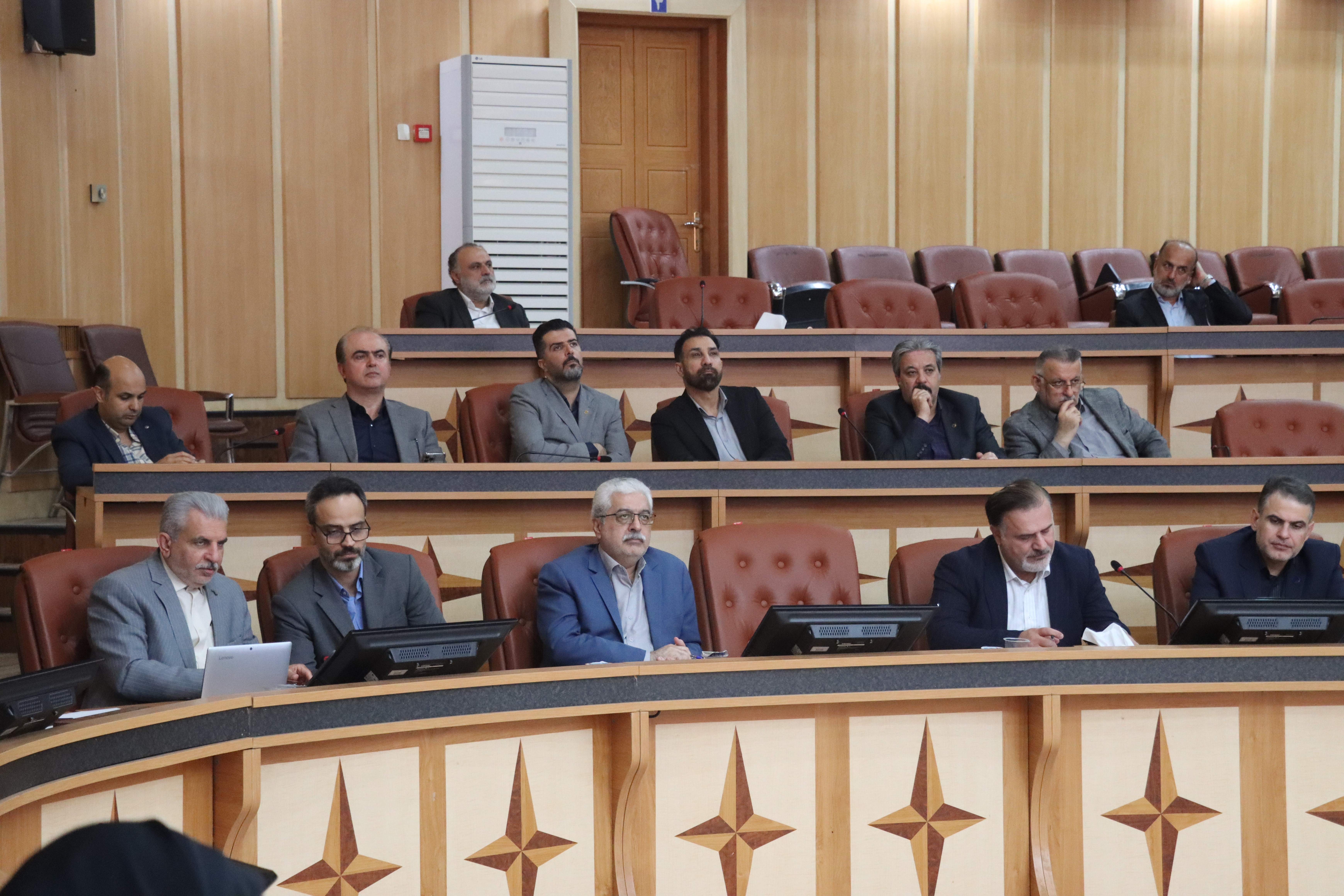 کاهش ۱۰ درصدی مصرف، از قطعی گاز و برق جلوگیری می‌کند