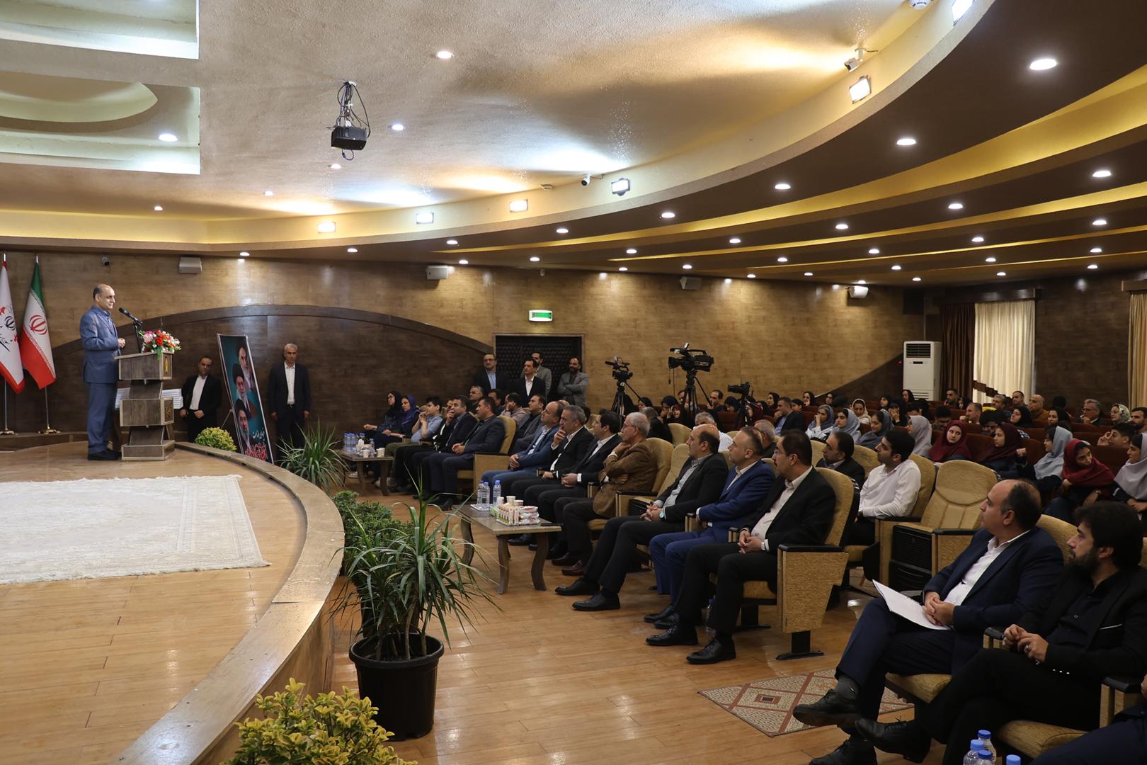 نوجوانان باید در حل مسائل شهر و جامعه نقش‌آفرین باشند+(تصاویر )