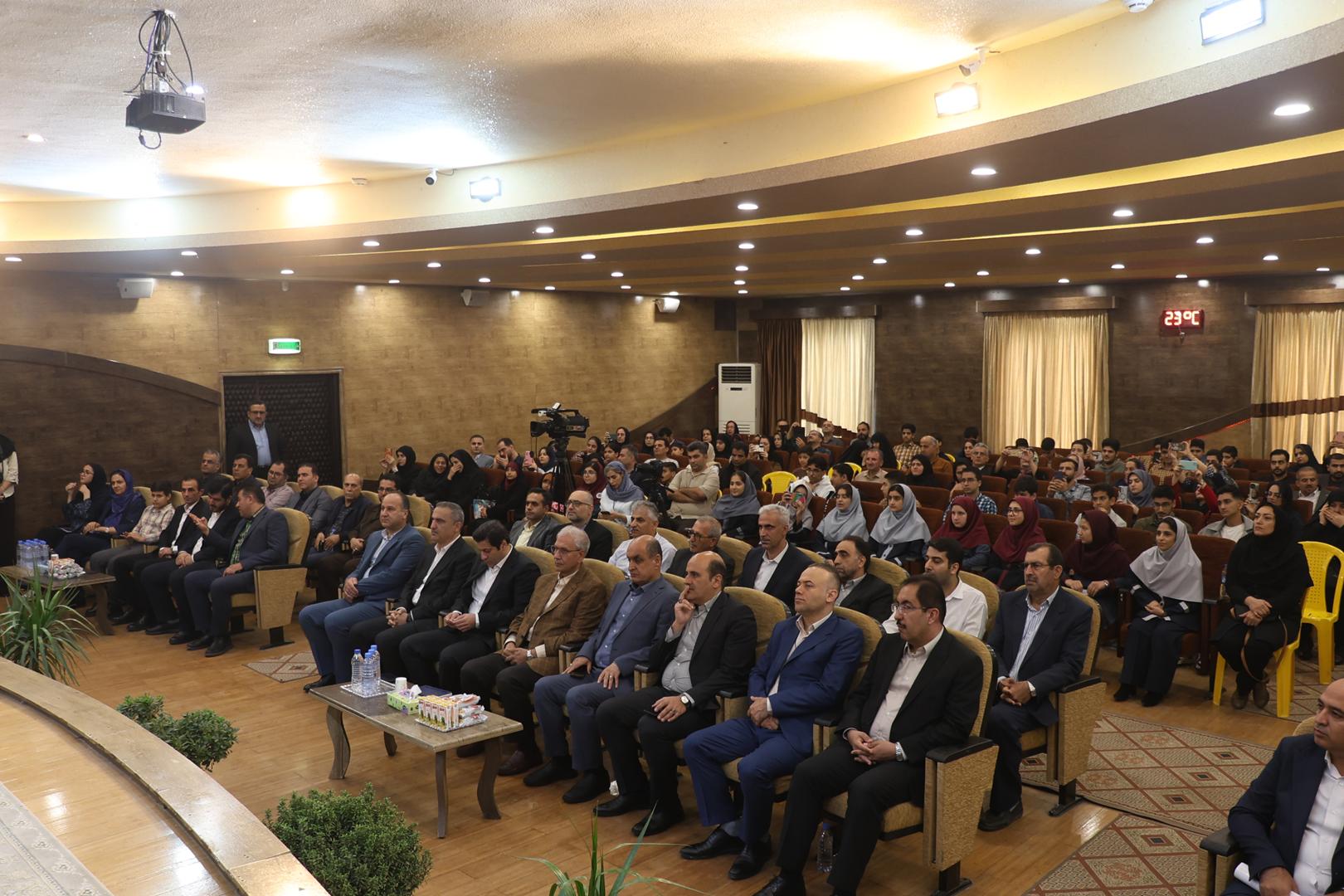 نوجوانان باید در حل مسائل شهر و جامعه نقش‌آفرین باشند+(تصاویر )