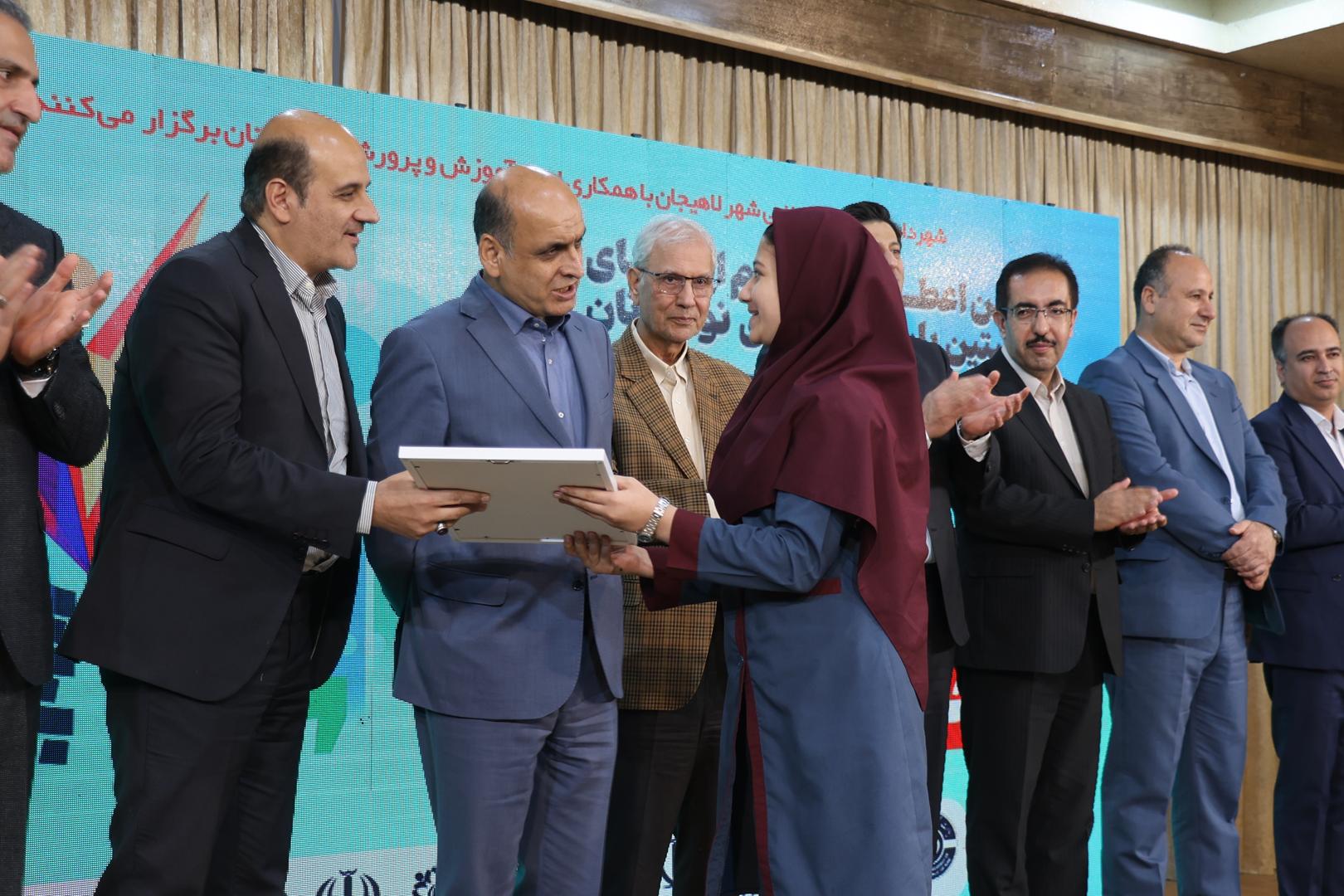 نوجوانان باید در حل مسائل شهر و جامعه نقش‌آفرین باشند+(تصاویر )